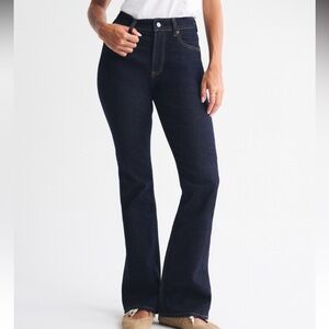 NWT Abercrombie High Rise Curve Love Bootcut Jeans – Extra Long